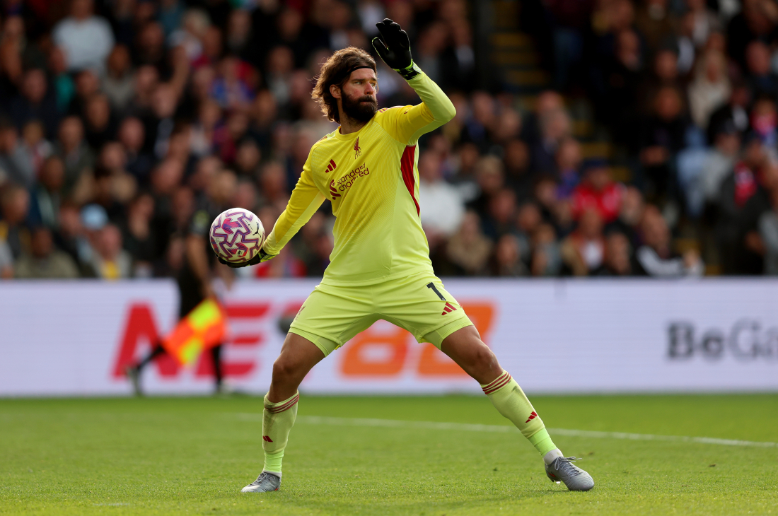 Alisson mod Crystal Palace.
