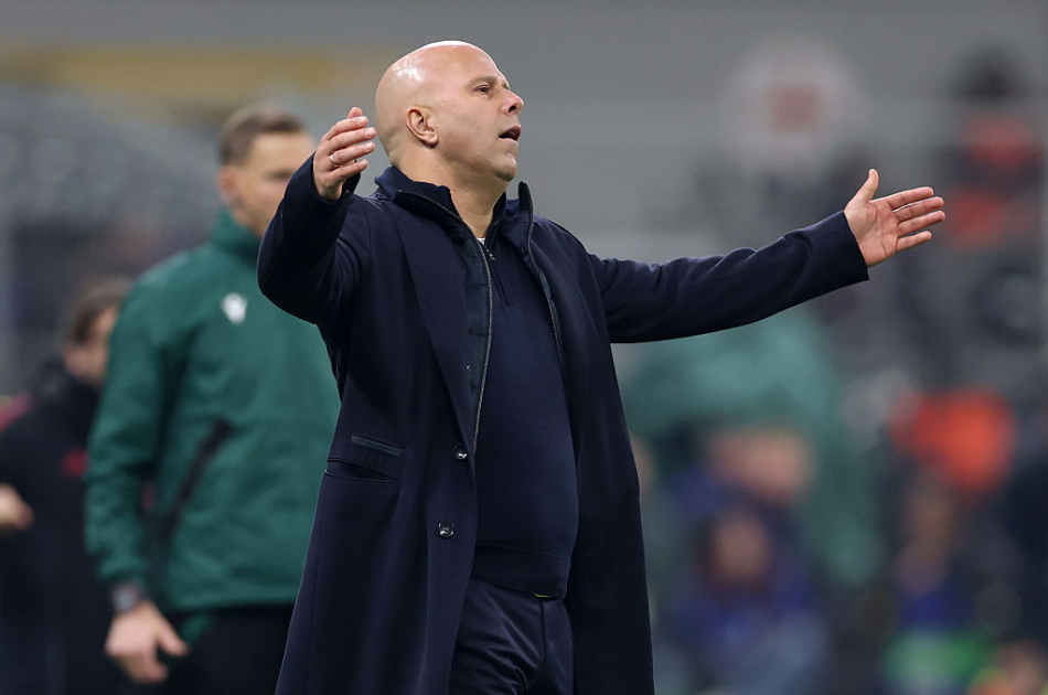 Arne slot kaster armene ud i frustration