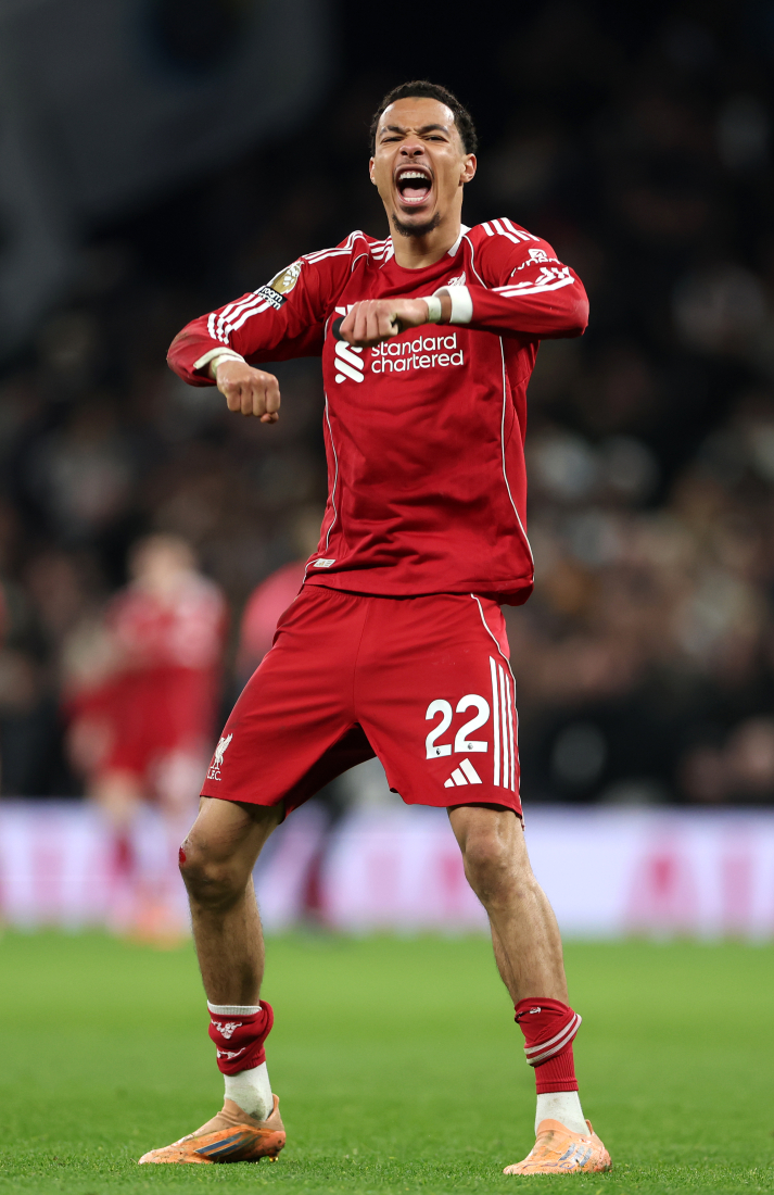 Ekitike fejrer scoring mod Spurs