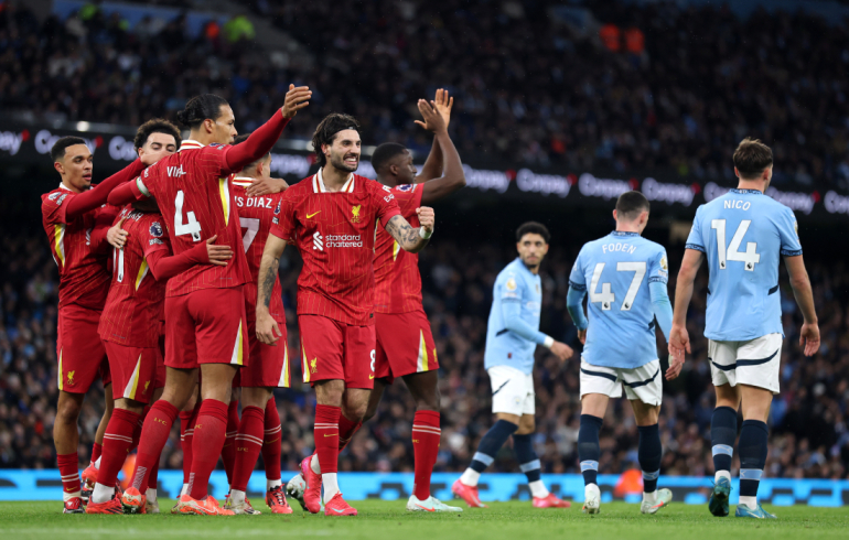 Liverpool-spillerne jubler i flok over scoring på Etihad