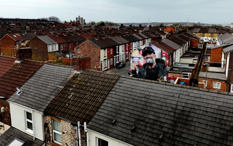 Klopp mural ude foran Anfield