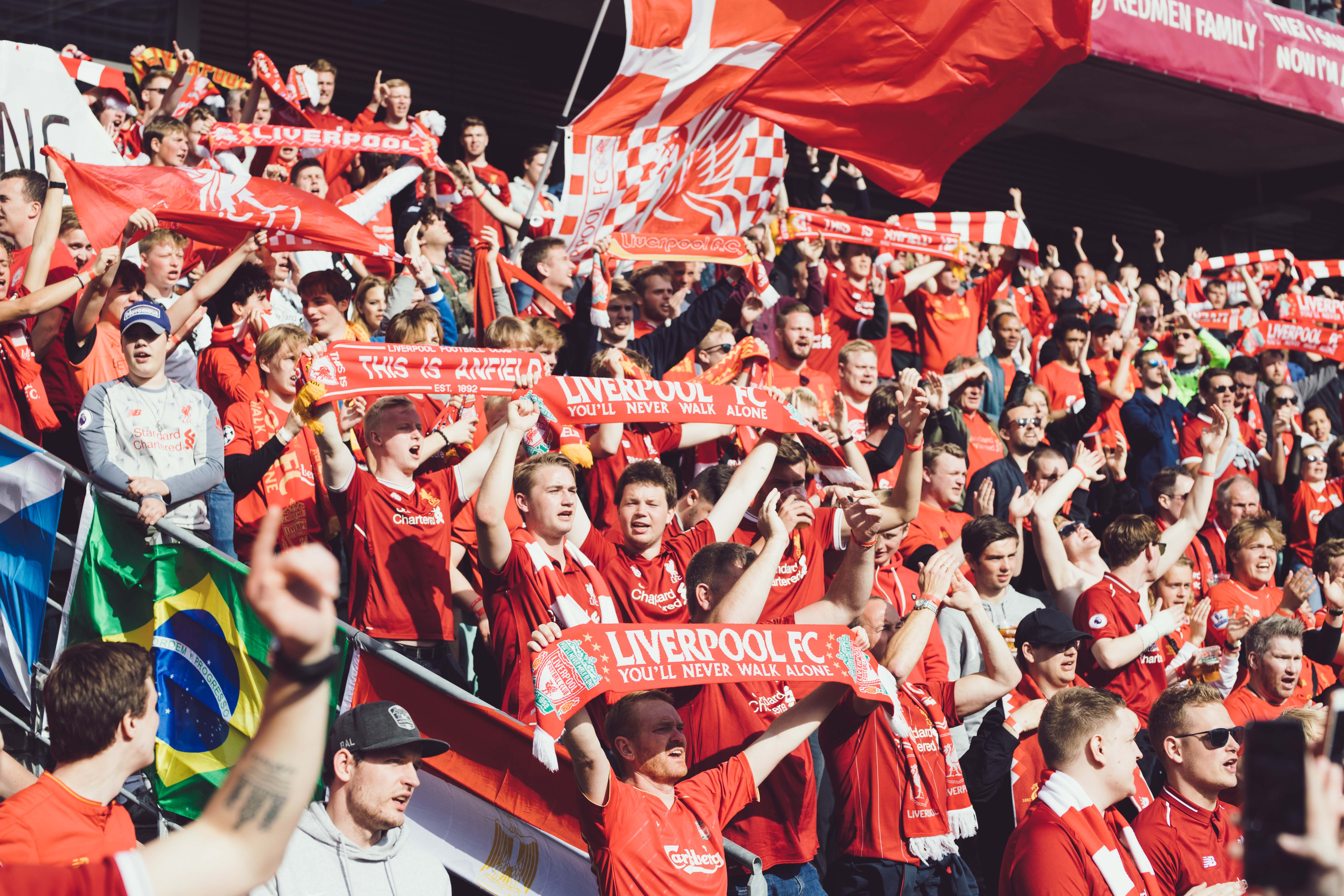 Bliv medlem & få adgang til en lang række LFC-fordele!